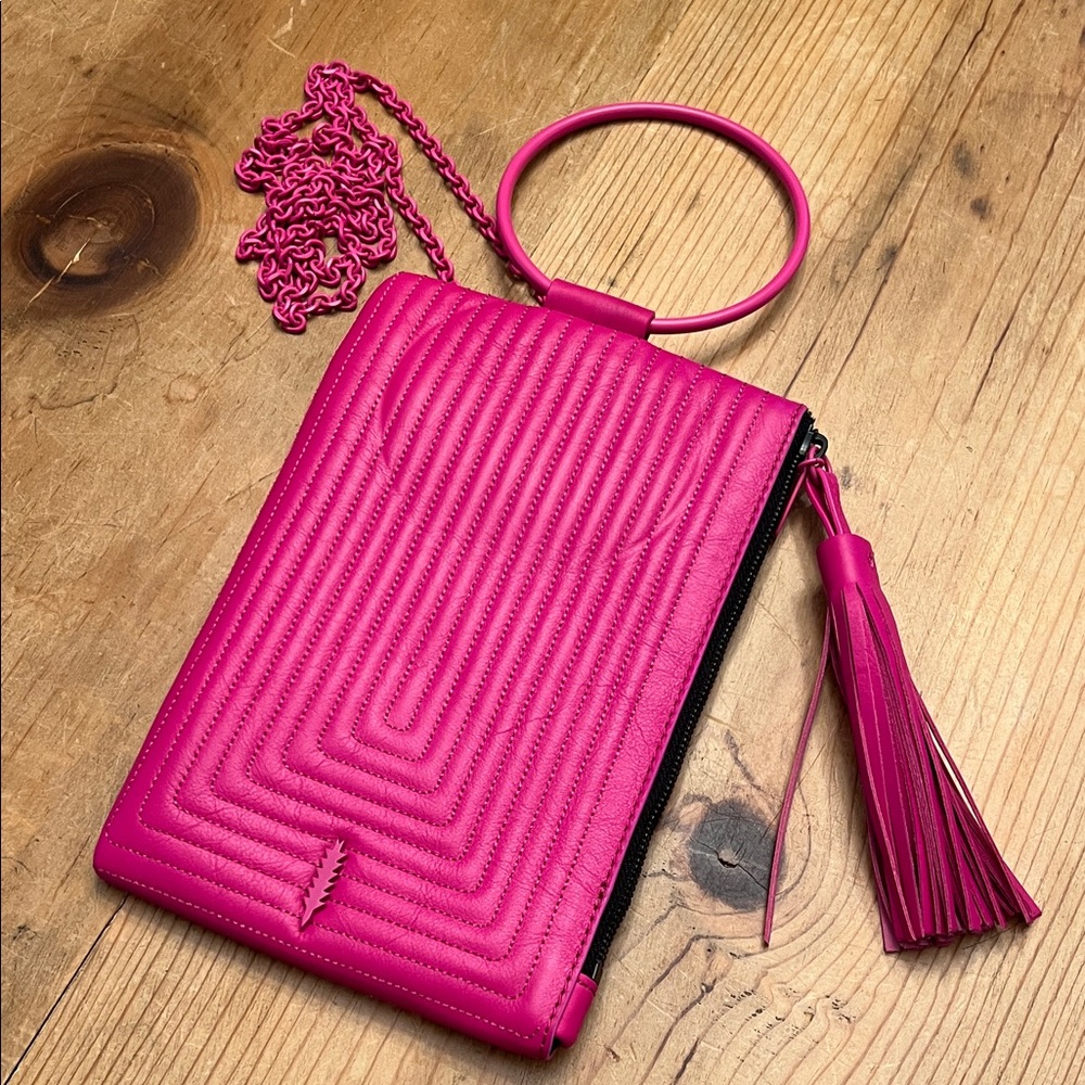 THACKER WRISTLET W/ CROSSBODY CHAIN